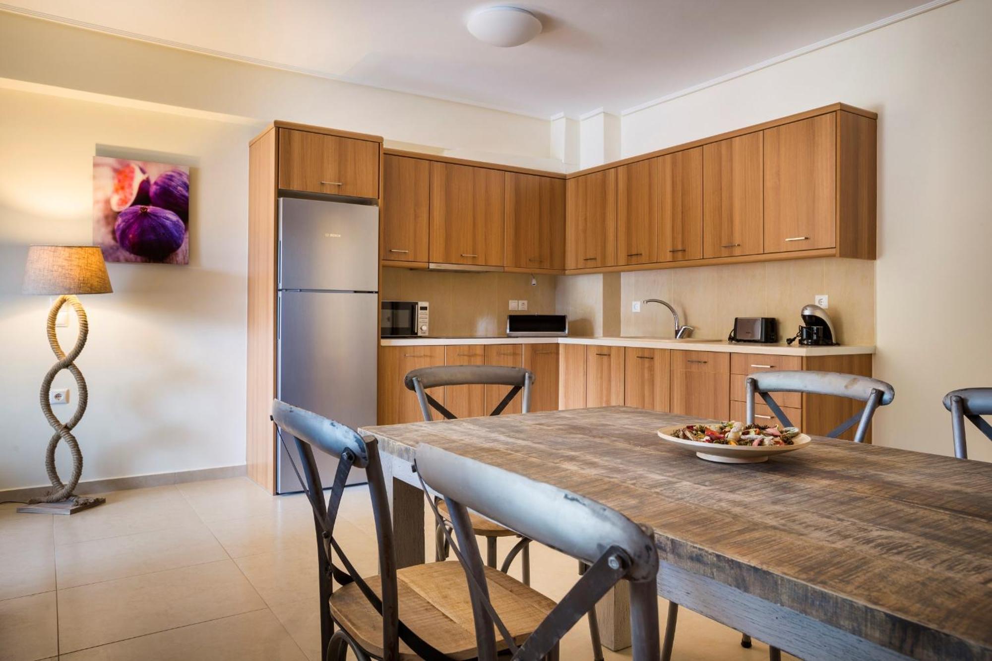 كارافوميلوس Meliti Waterfront Suites المظهر الخارجي الصورة