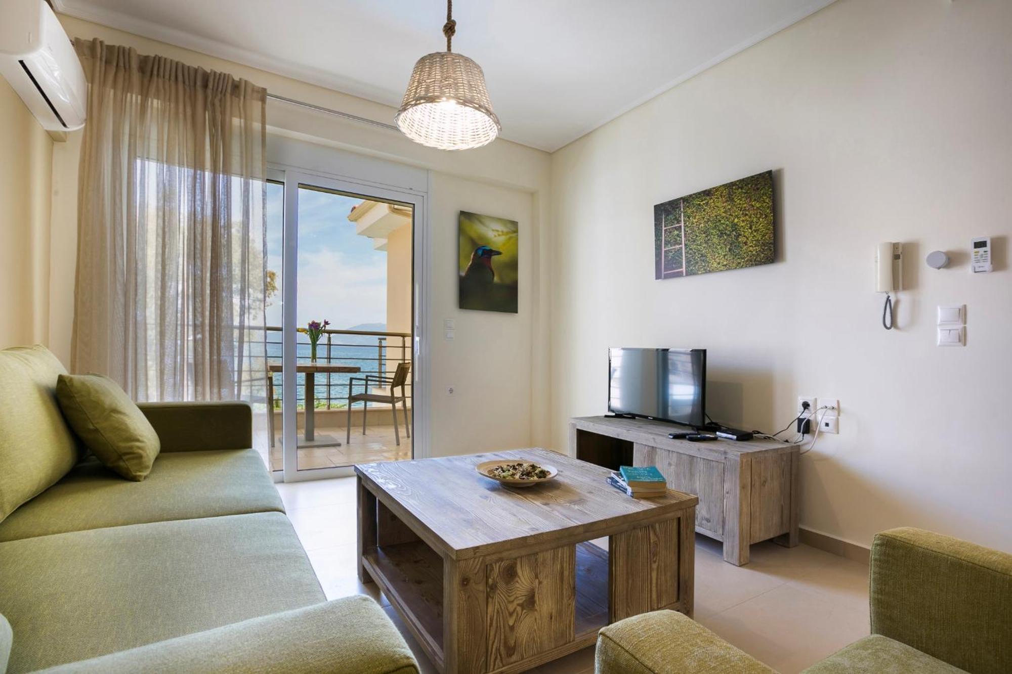 كارافوميلوس Meliti Waterfront Suites المظهر الخارجي الصورة